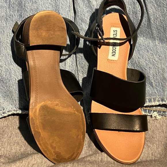 Steve Madden Black Leather Sandal - Picture 4 of 4